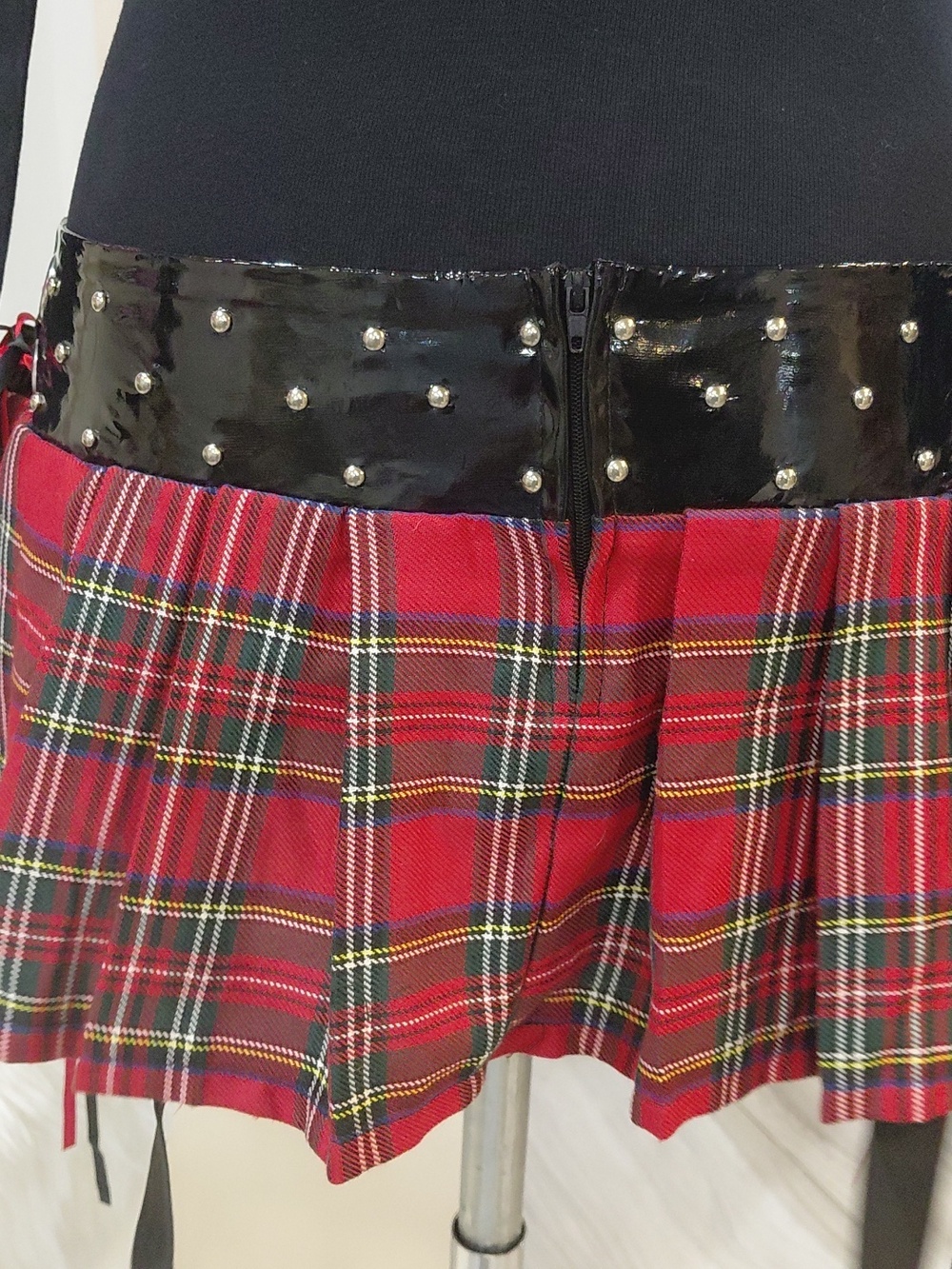 Bundle Plaid Red Mini Skirt with Studded Waistband - Picture 4 of 12